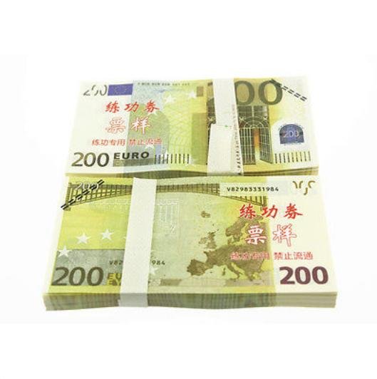 A Lot of 100 Pieces Banktells' 200 Euro Training Banknotes Paper Money